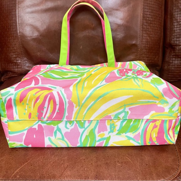 Lilly Pulitzer Tropical Print Tote Bag - Picture 7 of 11